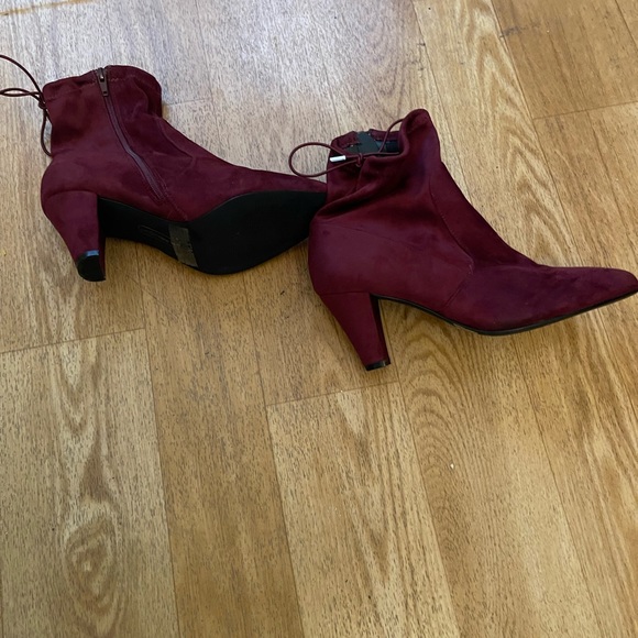 Burgundy ankle booties size 11 wide - Picture 7 of 10